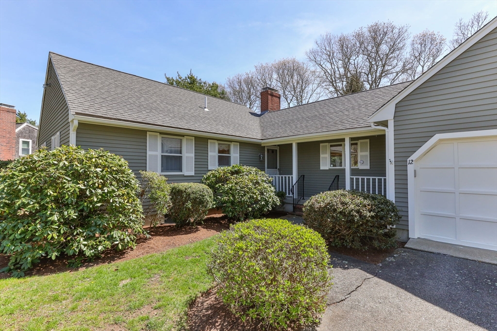 12 Pine Cone Ln