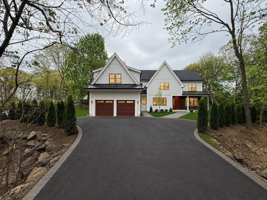 Photo of 60 Rear Lynnbrook Rd, Lynnfield, MA
