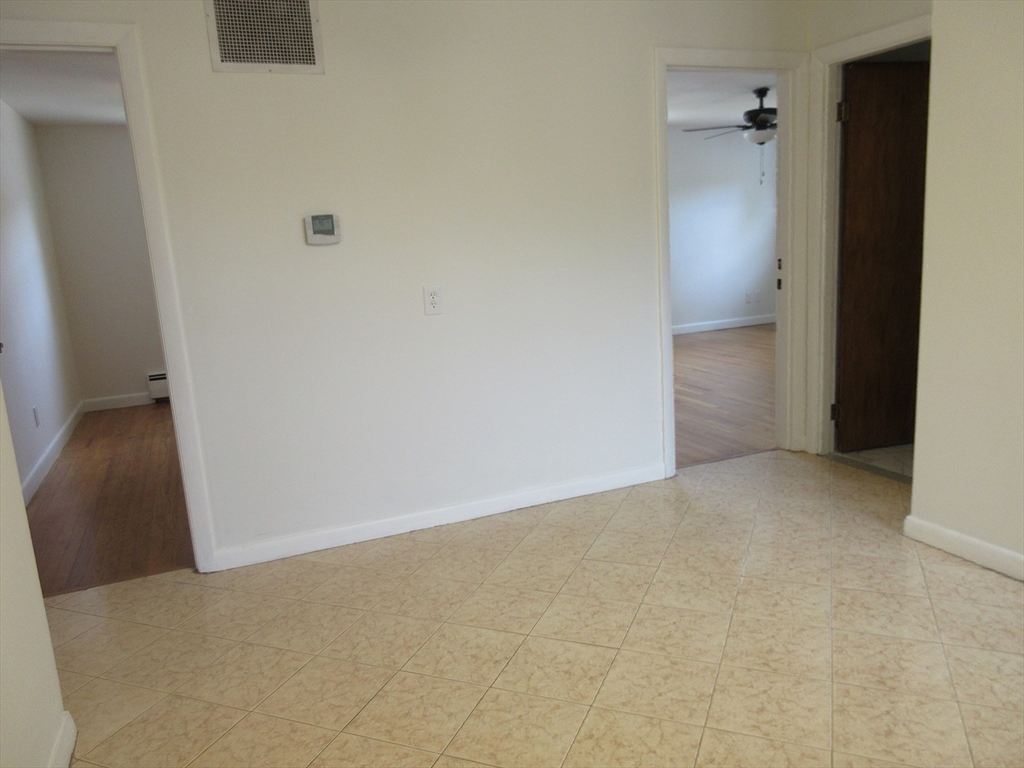 6 Bristol St, Lowell, MA Photo #17