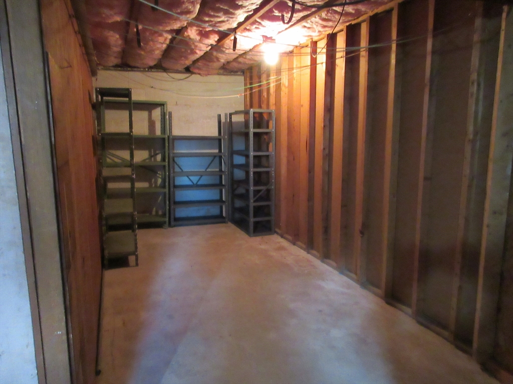 6 Bristol St, Lowell, MA Photo #36