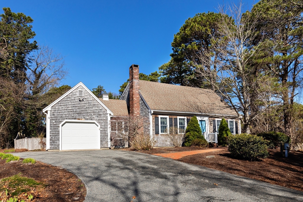 120 Stonehenge Dr