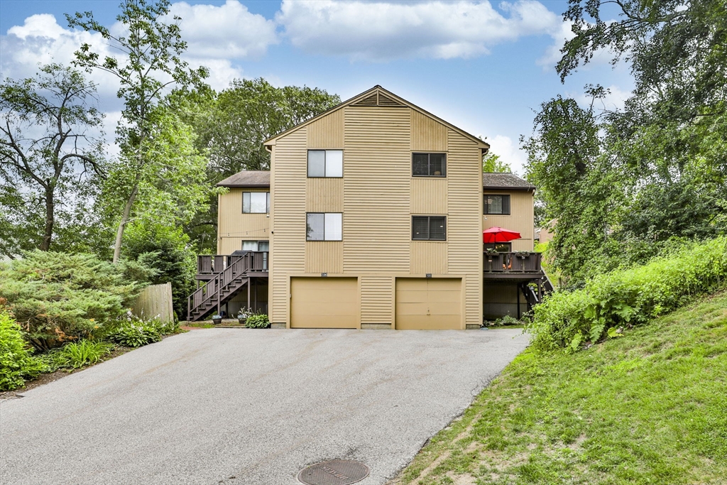 122 Leland Farm Rd 122