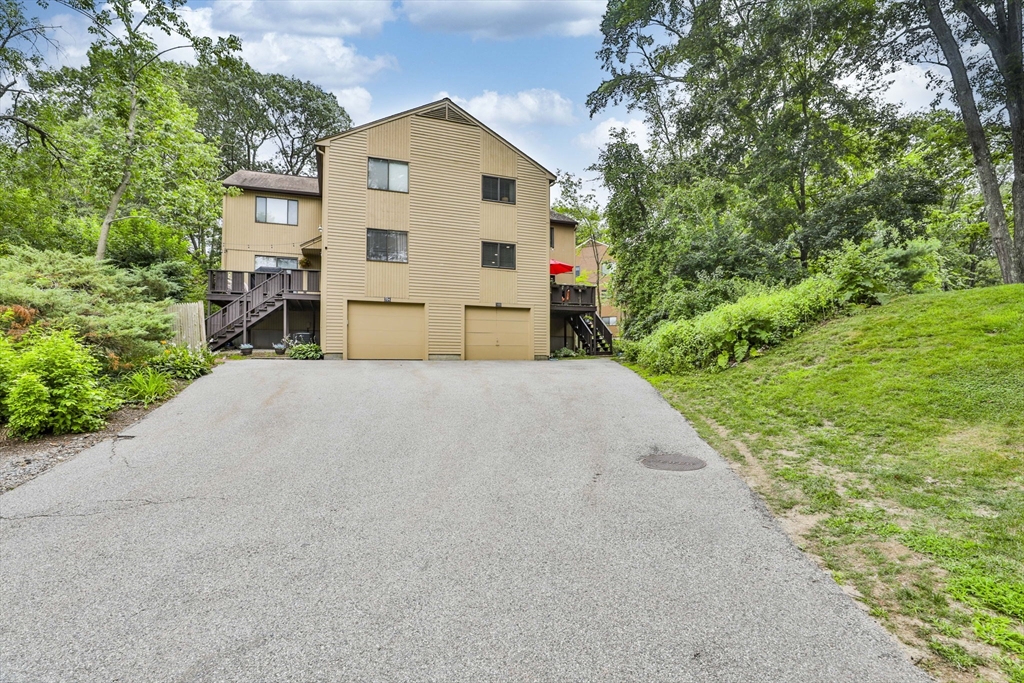 122 Leland Farm Rd 122
