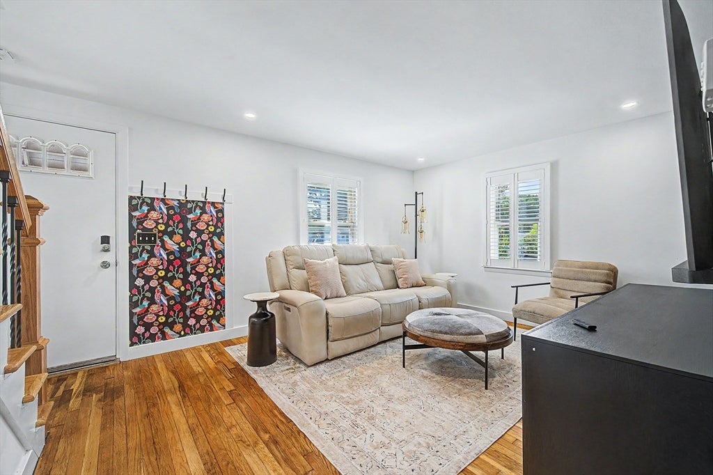 26 Westside Ave