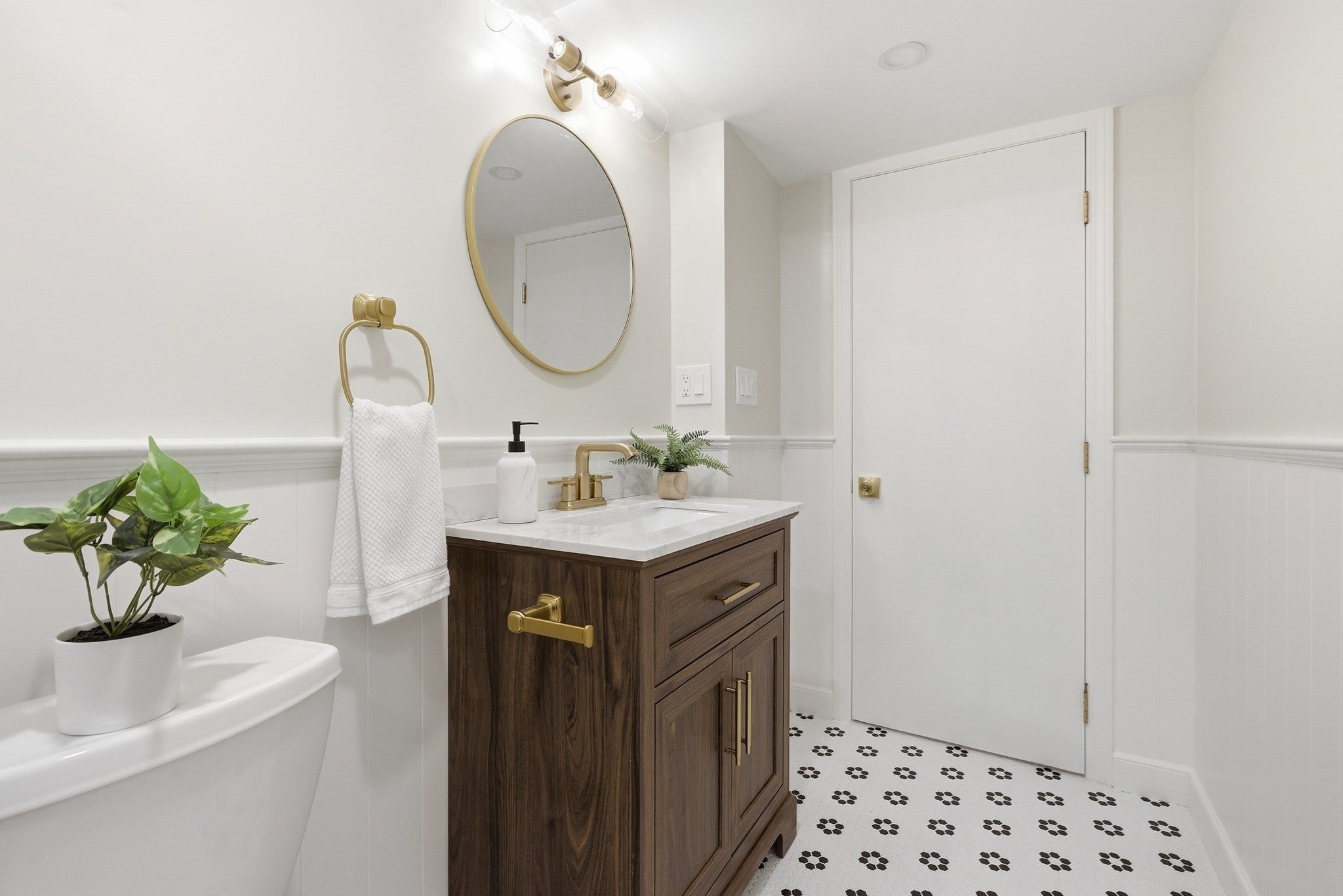 14 Eugene Road, Burlington, MA Photo #21