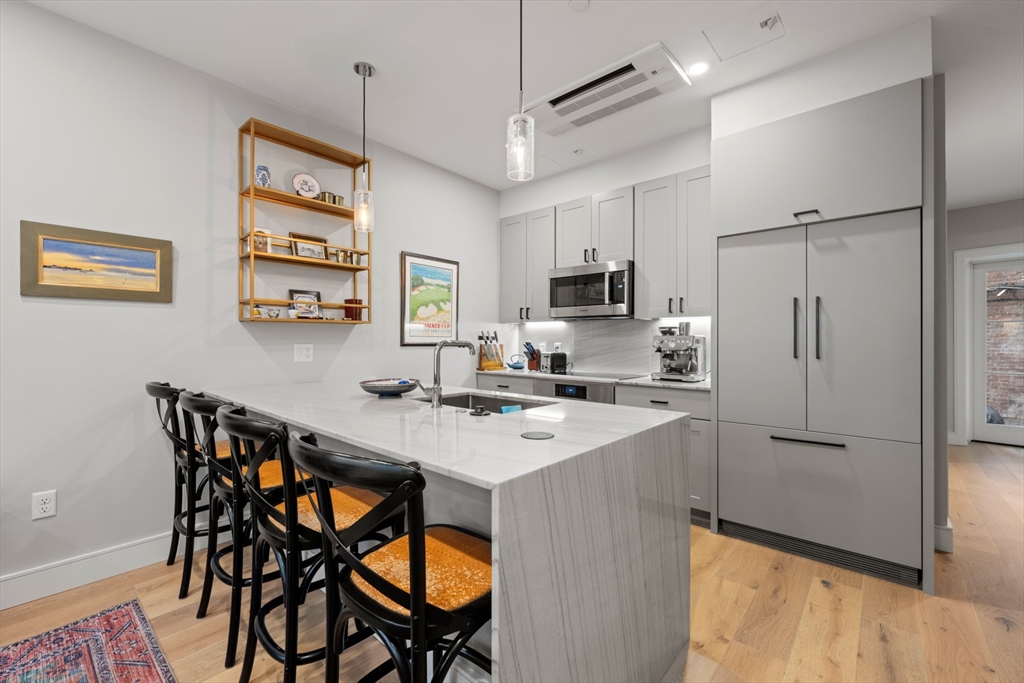471 Hanover St 2