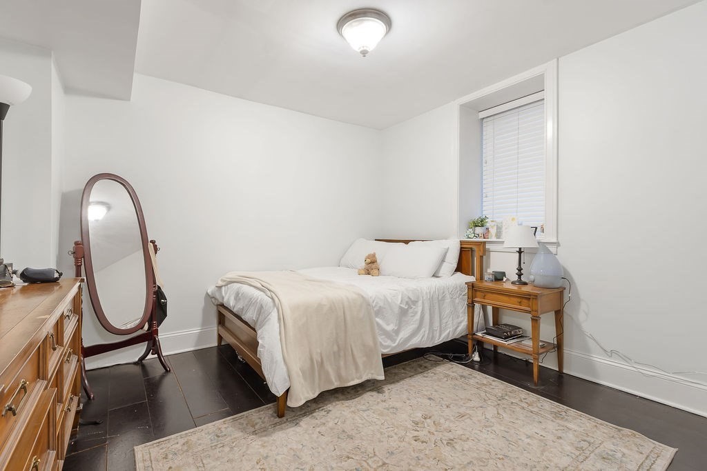 Boston, Massachusetts 02125, United States, 4 Bedrooms Bedrooms, ,2 BathroomsBathrooms,Residential,Active,86339