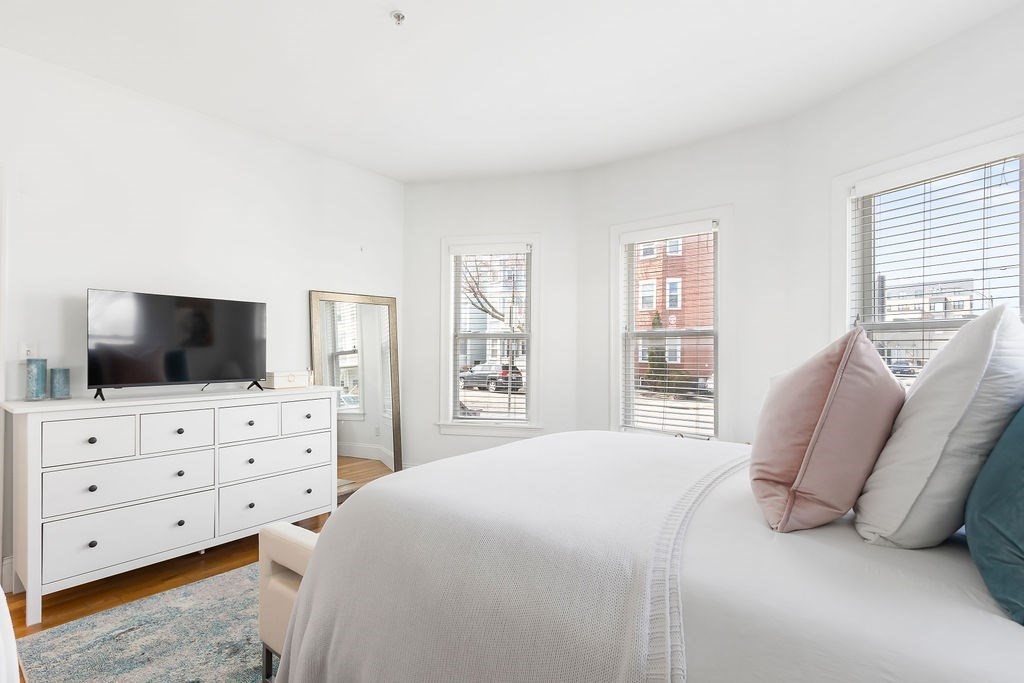 Boston, Massachusetts 02125, United States, 4 Bedrooms Bedrooms, ,2 BathroomsBathrooms,Residential,Active,86339 Boston, Massachusetts 02125, United States, 4 Bedrooms Bedrooms, ,2 BathroomsBathrooms,Residential,Active,86339