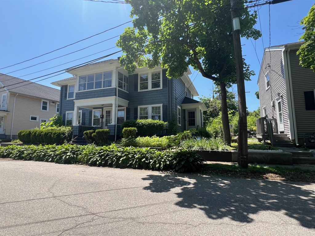 5-7 Laurel Rd