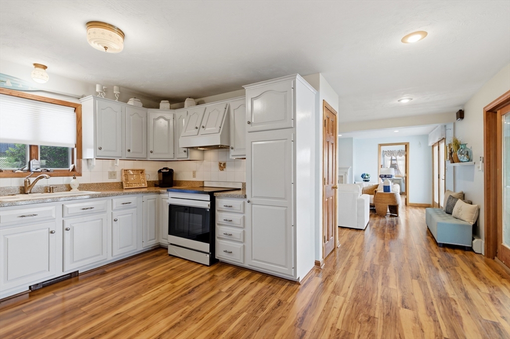 24 Holmes Ave, Kingston, MA Photo #19