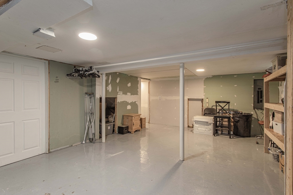 28 Nevens Circle, Rockland, MA Photo #30