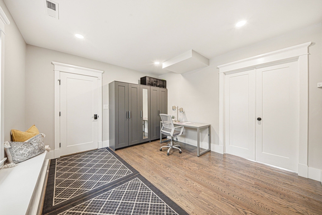 4 Boynton St 1