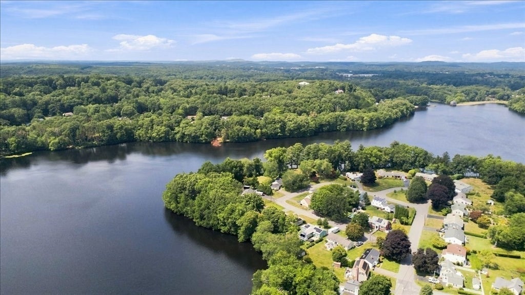 113 Pincushion Rd, Framingham, MA Photo #40