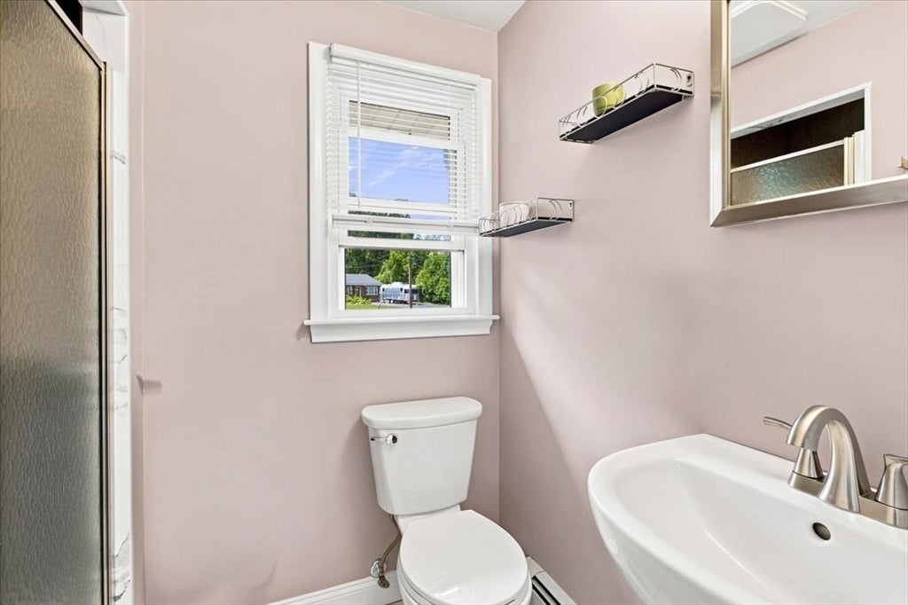 113 Pincushion Rd, Framingham, MA Photo #18