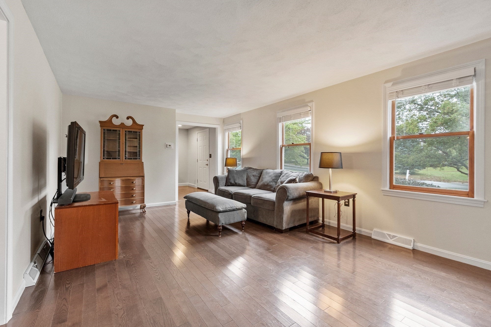 22 Almeria Circle, Westford, MA, 22 Almeria Circle, Westford, MA Photo #4