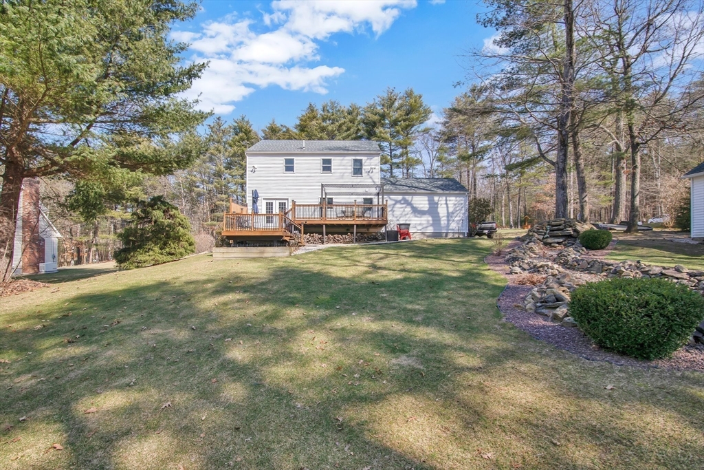 17 Country Ln