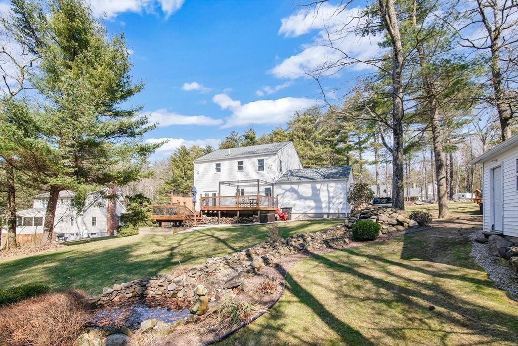 17 Country Ln