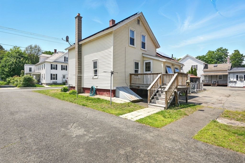 7 Gaston St