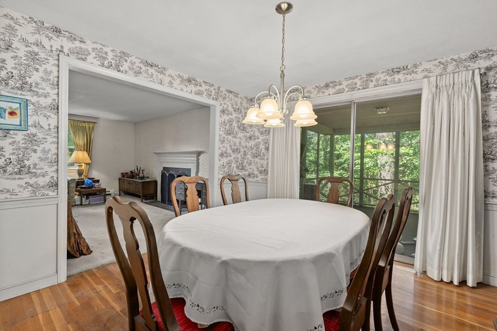 8 Dana Rd, Bedford, MA Photo #14