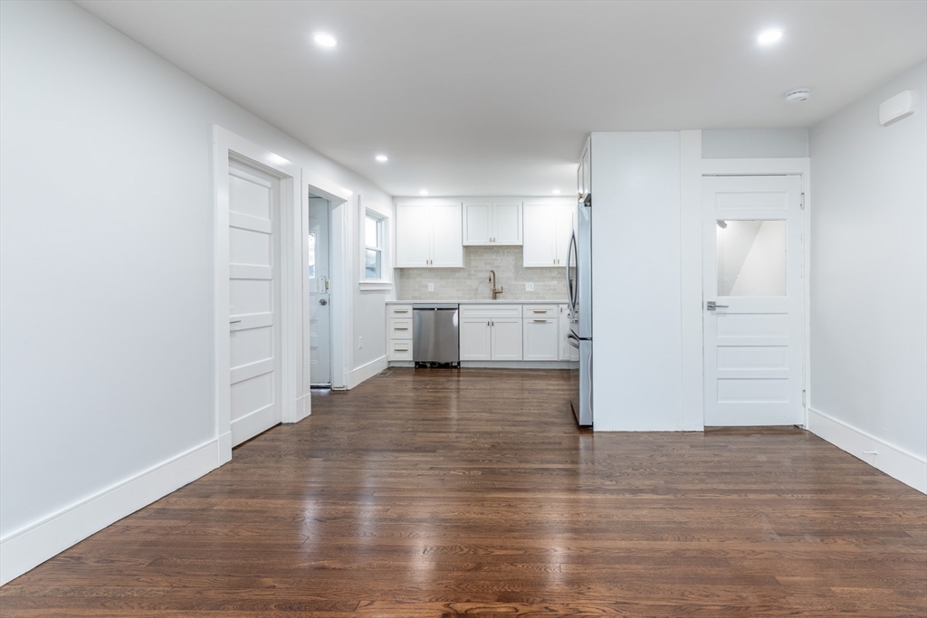 43 Standish St