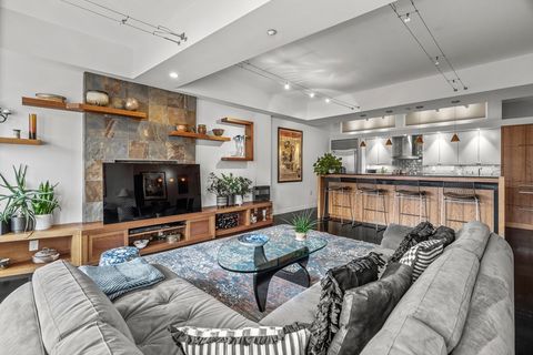 1313 Washington St 605 Boston MA 02118
