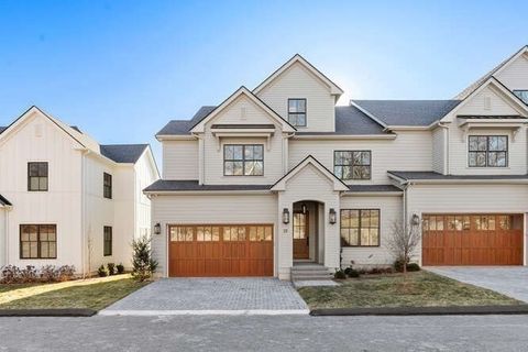 18 Common Court 18 Lexington MA 02421