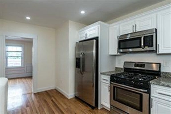 Photo 2 Photo 2
