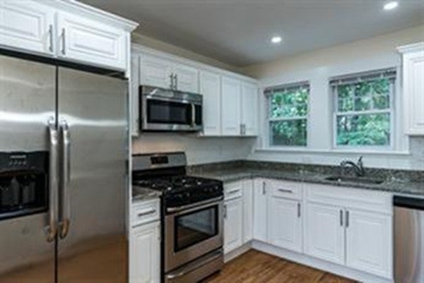 Click for 51 Leamington Rd #2, Boston, MA slideshow Click for 51 Leamington Rd #2, Boston, MA slideshow