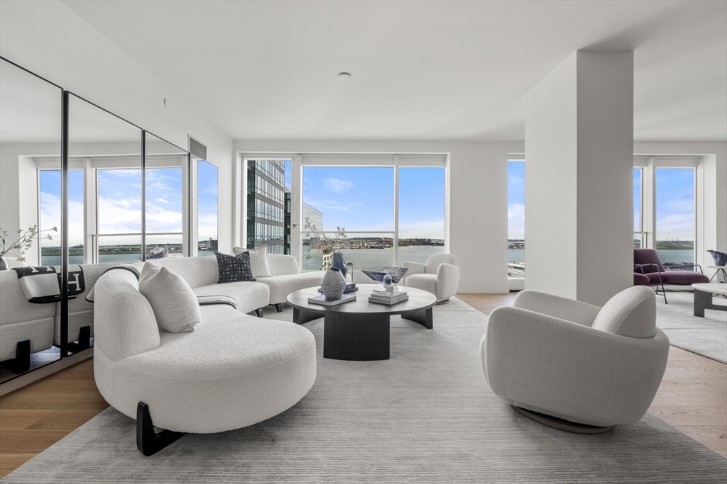 150 Seaport Boulevard 15CD