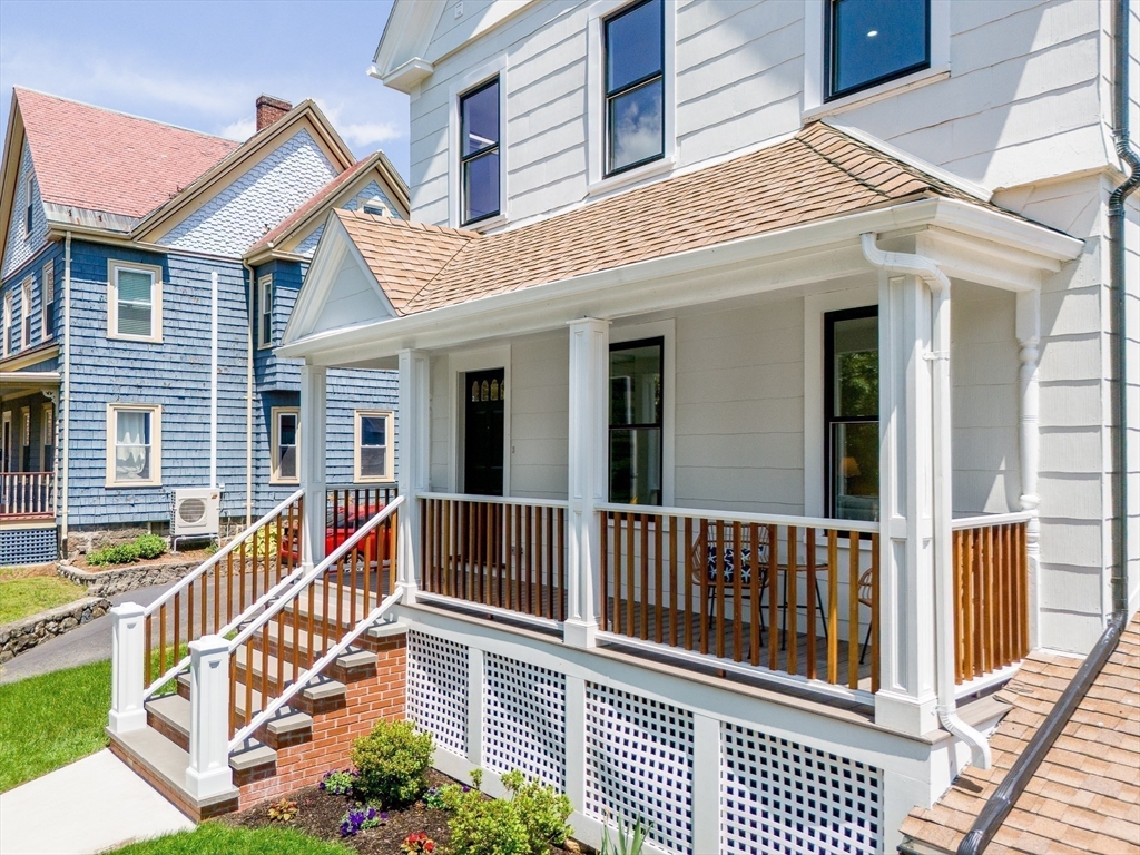 269 Main St