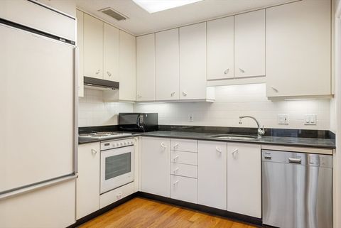77 Salem St 5B Boston MA 02113