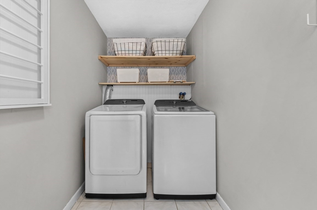 Woburn, Massachusetts 01801, United States, 4 Bedrooms Bedrooms, ,2 BathroomsBathrooms,Residential,Pending,105871