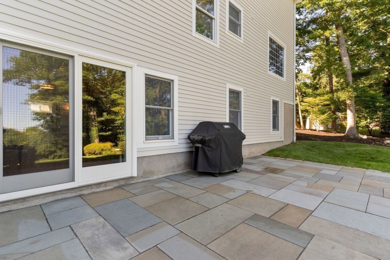 6 Tower Dr, Dover, MA, 6 Tower Dr, Dover, MA Photo #38