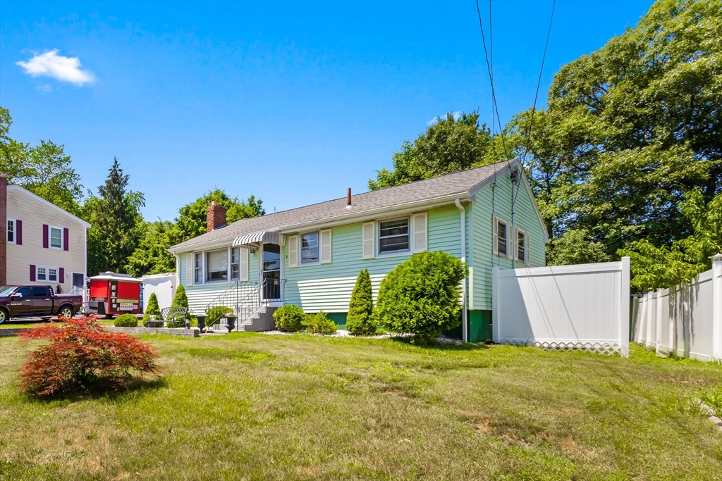 5 Oakwood Avenue