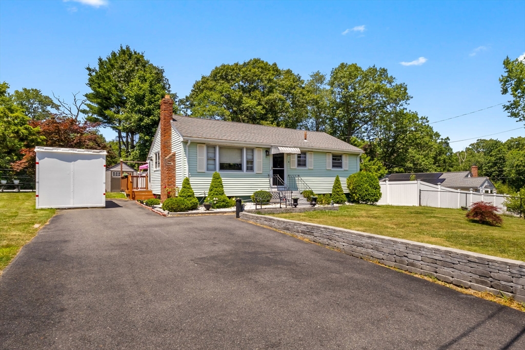 5 Oakwood Avenue