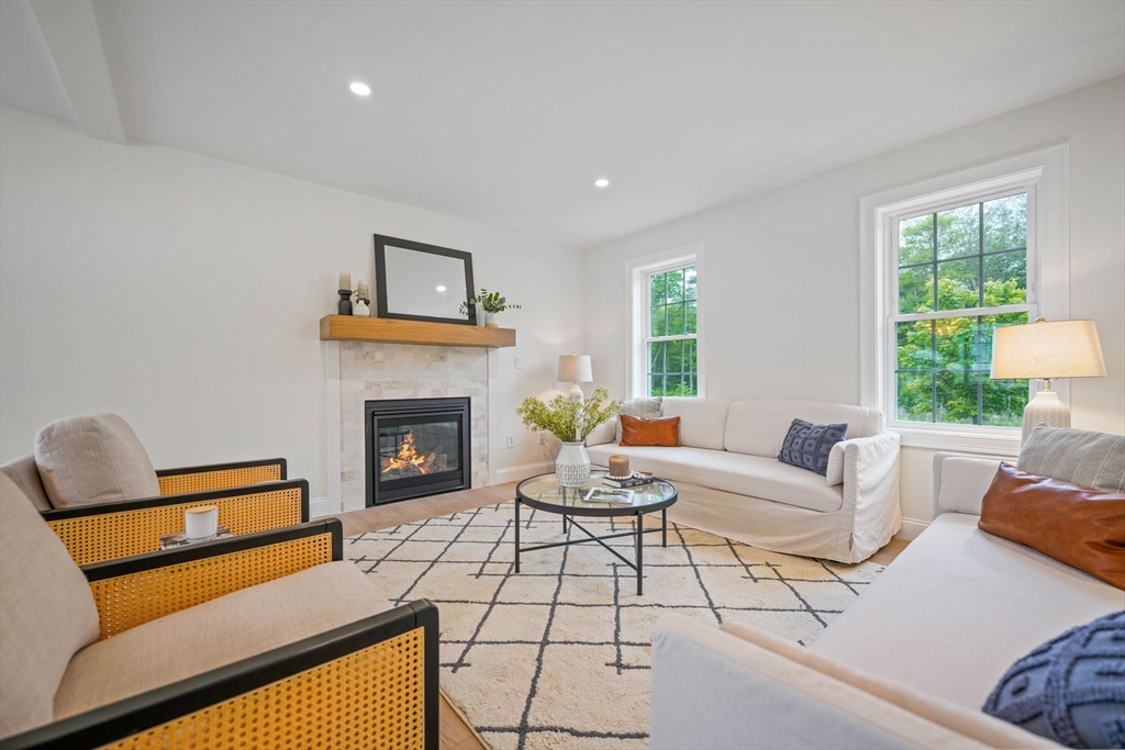 13 Nantucket Dr