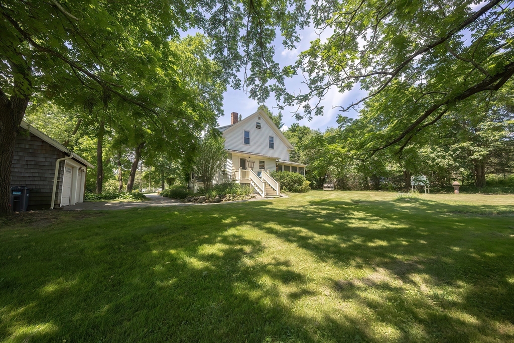 Plainville, Massachusetts 02762, United States, 4 Bedrooms Bedrooms, ,2 BathroomsBathrooms,Residential,Active,163581