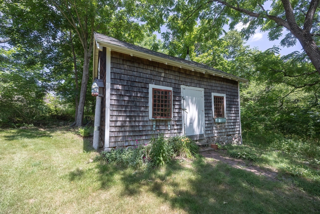 Plainville, Massachusetts 02762, United States, 4 Bedrooms Bedrooms, ,2 BathroomsBathrooms,Residential,Active,163581