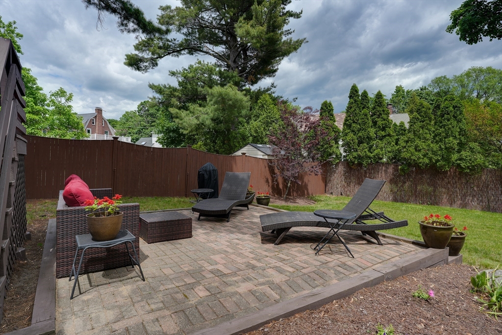 18 Gilmore Rd