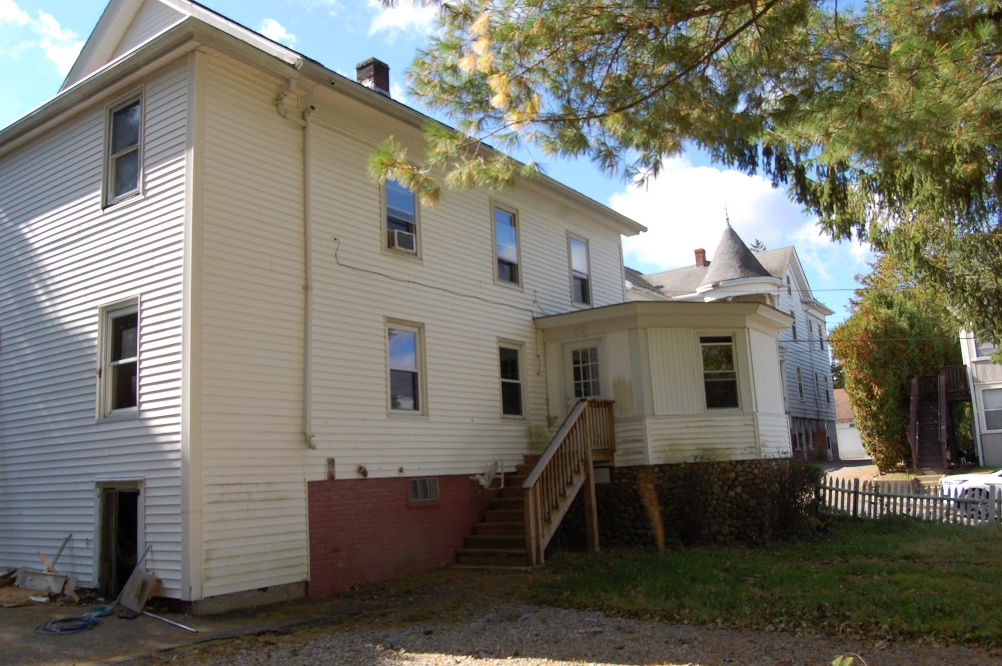 67 Mechanic St.