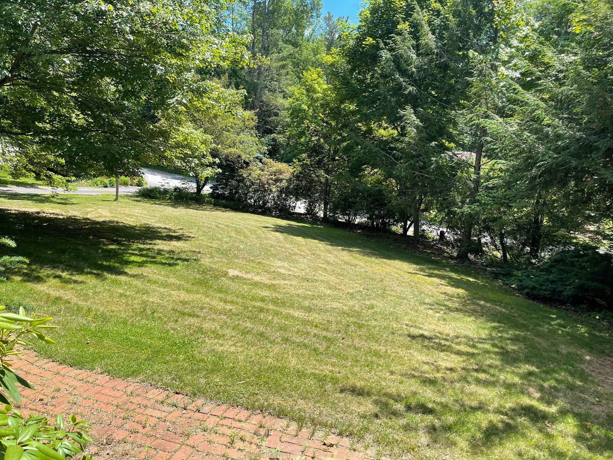 10 Crowningshield Drive