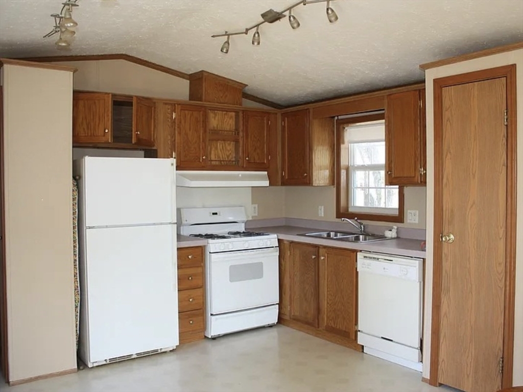 6A Mt. Lebanon Street 1