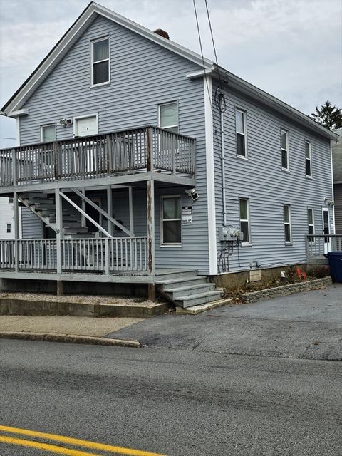 39 Lake St Webster MA 01570