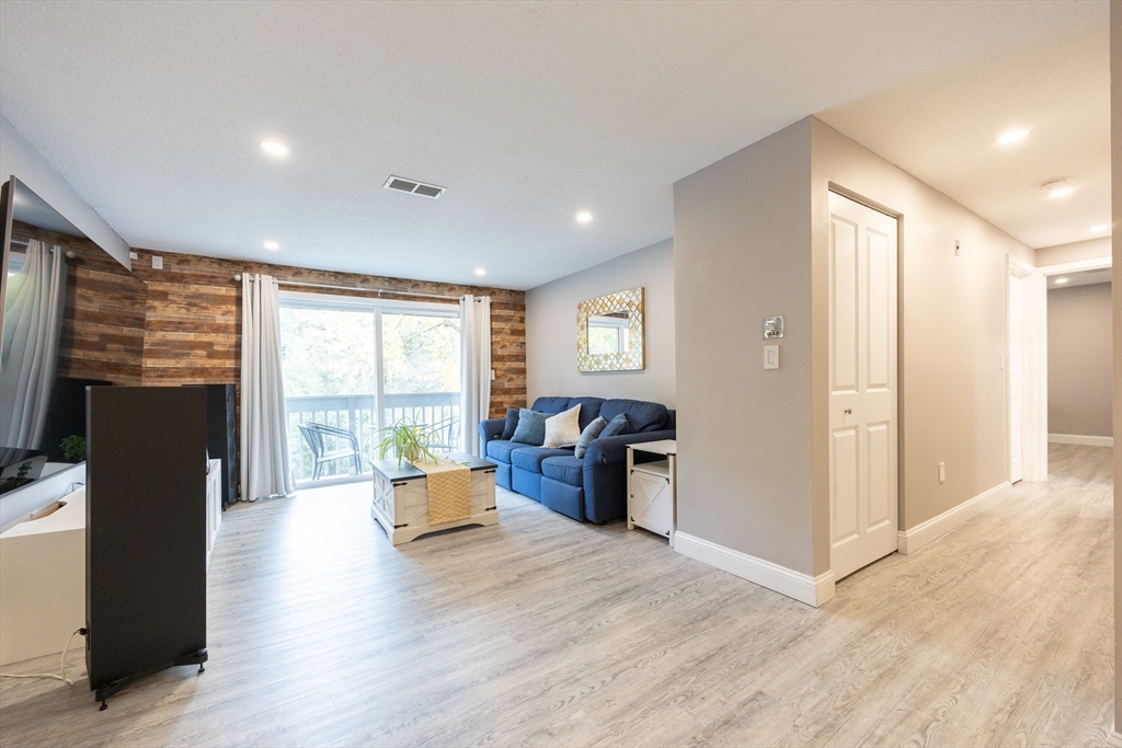 605 Franklin Crossing Rd 605