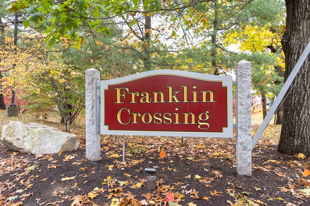 Franklin, Massachusetts 02038, United States, 2 Bedrooms Bedrooms, ,1 BathroomBathrooms,Residential,Active,239395