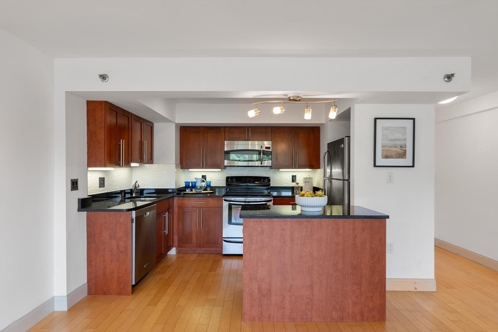 1600 Beacon St #902, Brookline, MA, 1600 Beacon St #902, Brookline, MA Photo #20