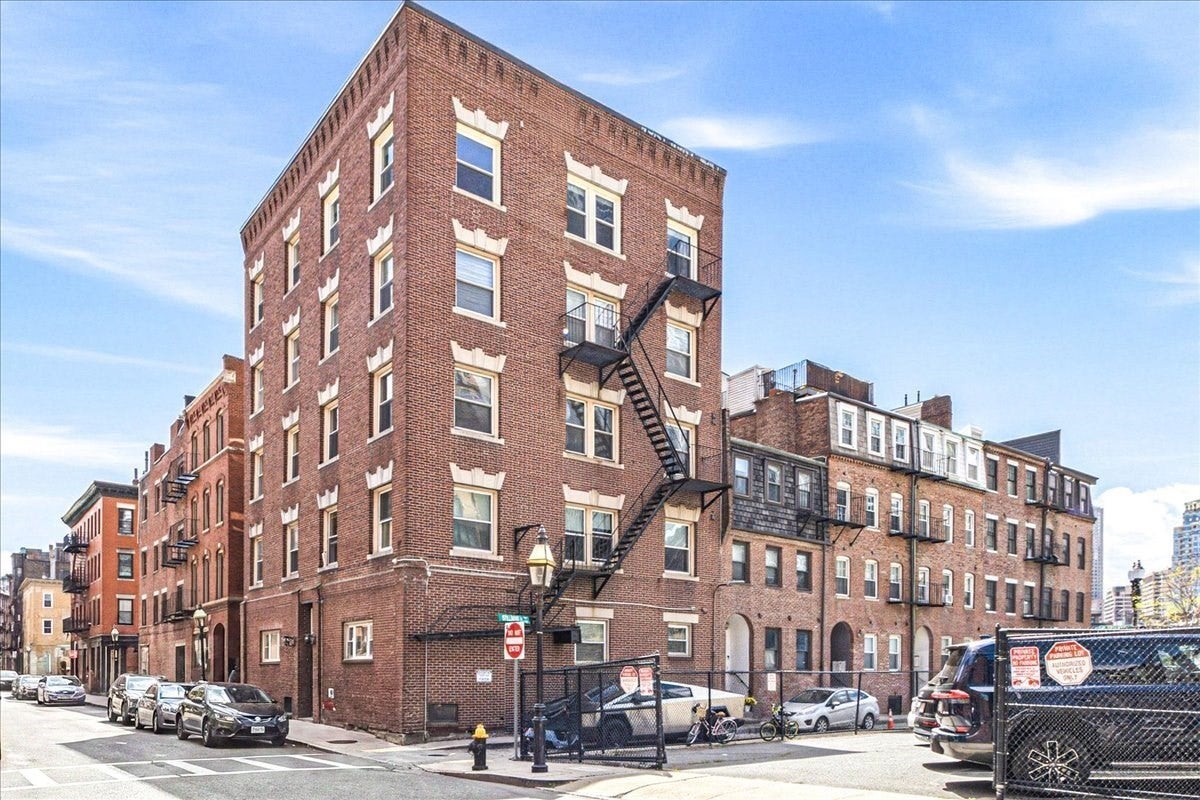 7 Stillman Pl #5, Boston, MA Photo #2