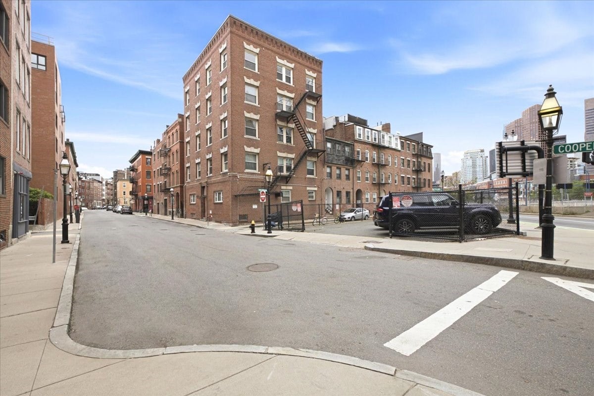 7 Stillman Pl #5, Boston, MA Photo #17
