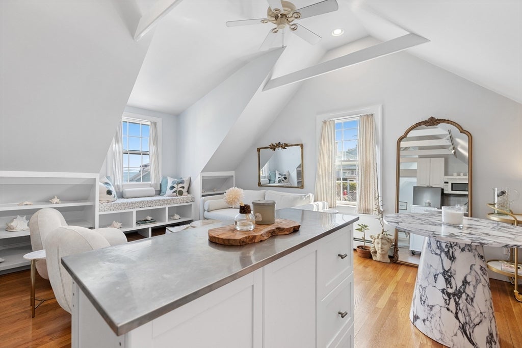 3 Circle Street #3, Marblehead, MA Photo #10