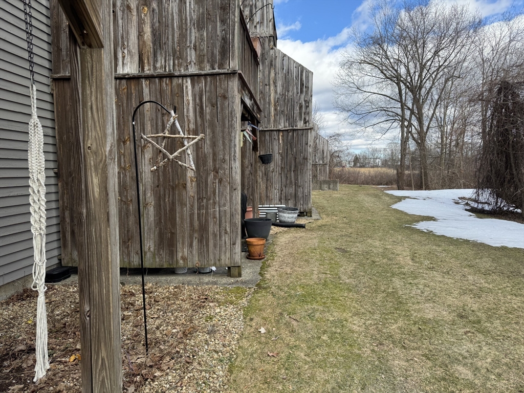 192 Pleasant Street 25